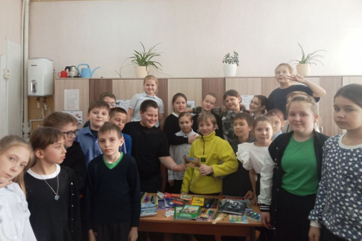 Мария Корнева: Дети из Донецка и Луганска получат частичку тепла из Хакасии 